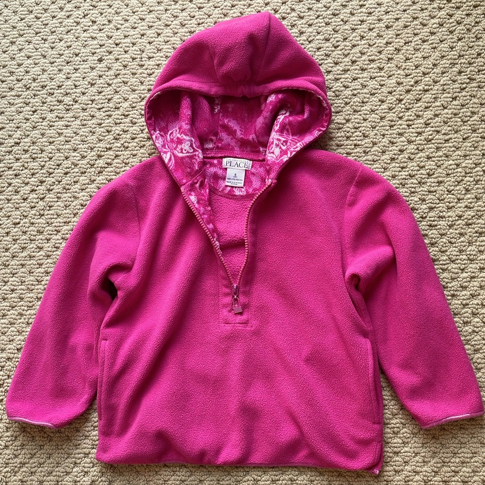 Girls size S hooded sweatshirt with pockets. Children’s Place.